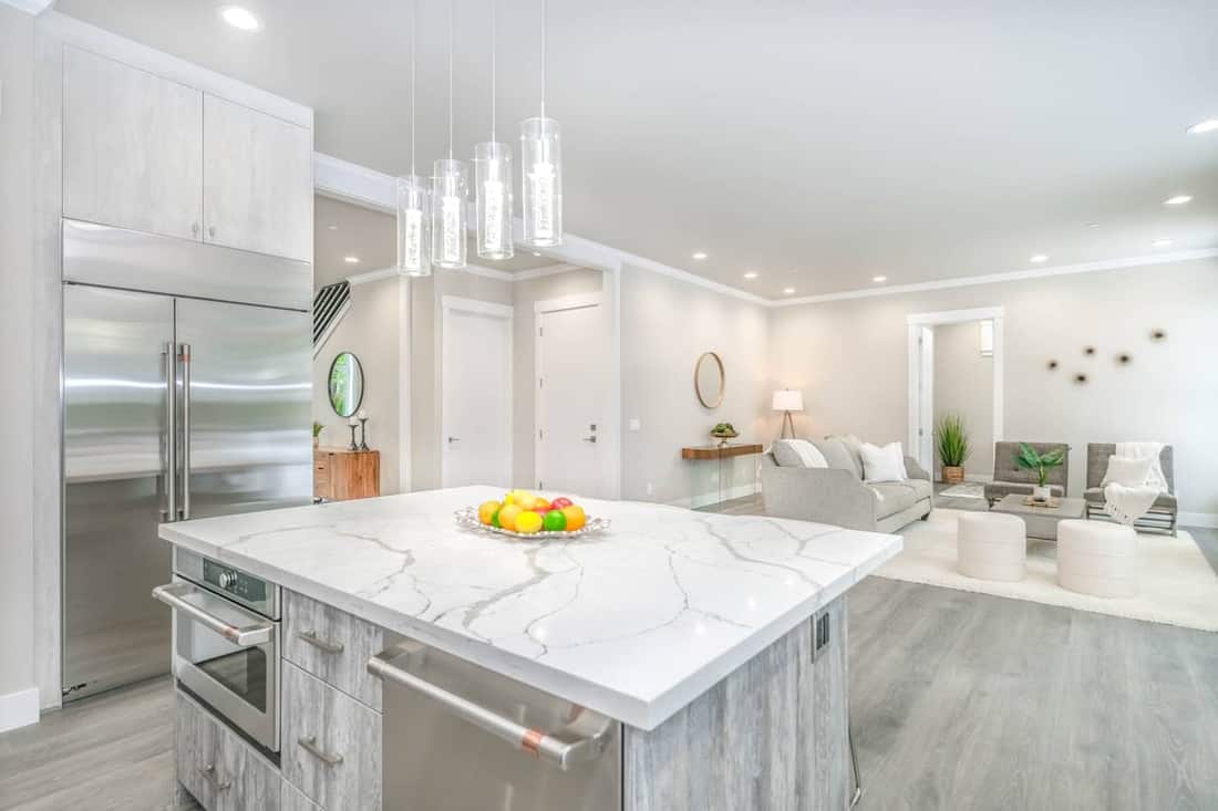 Palatial Loft in Mon Repos Heights