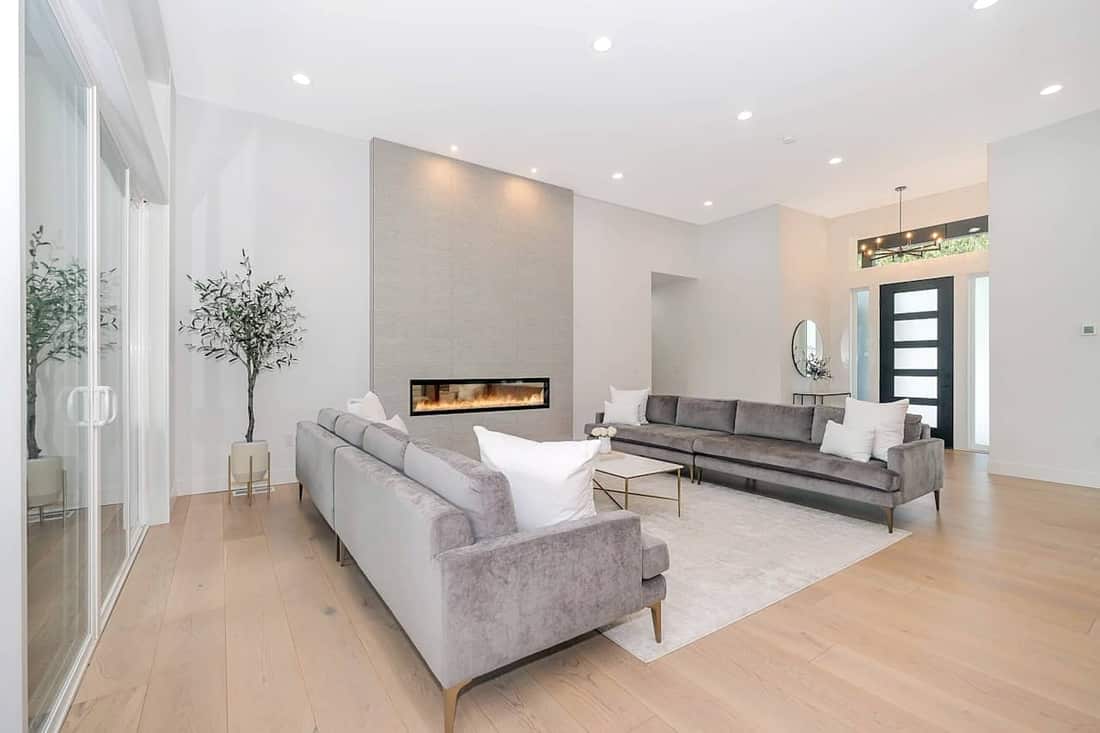 Contemporary Penthouse in Mamoudzou Riverside